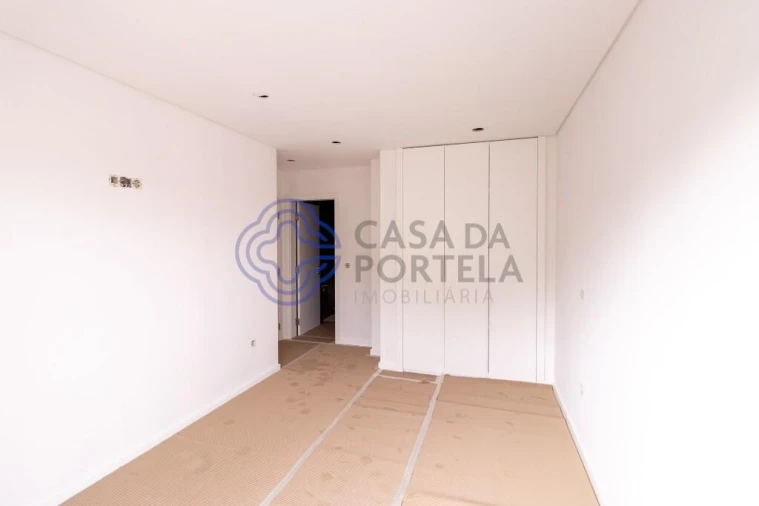 Apartamento T3 para Venda em Foz do Sousa e Covelo Foto 23