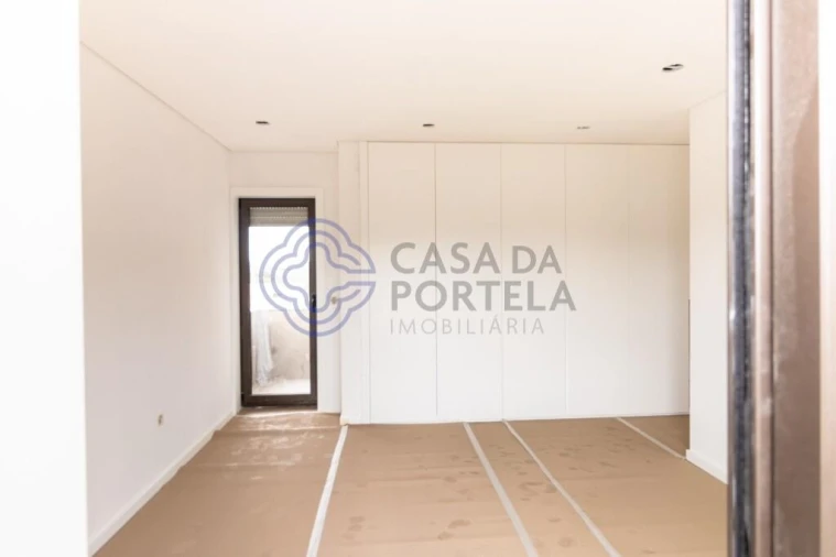 Apartamento T3 para Venda em Foz do Sousa e Covelo Foto 21