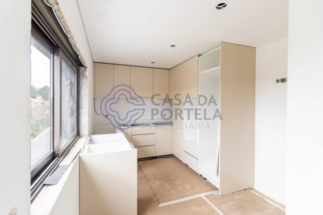 Apartamento T3 para Venda em Foz do Sousa e Covelo Foto 11
