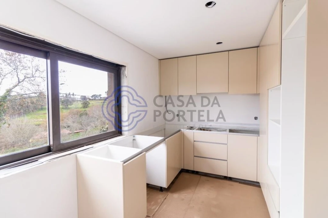 Apartamento T3 para Venda em Foz do Sousa e Covelo Foto 10