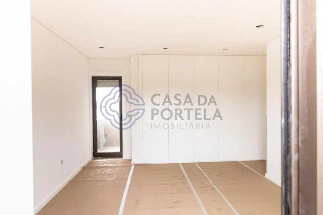 Apartamento T3 para Venda em Foz do Sousa e Covelo Foto 21