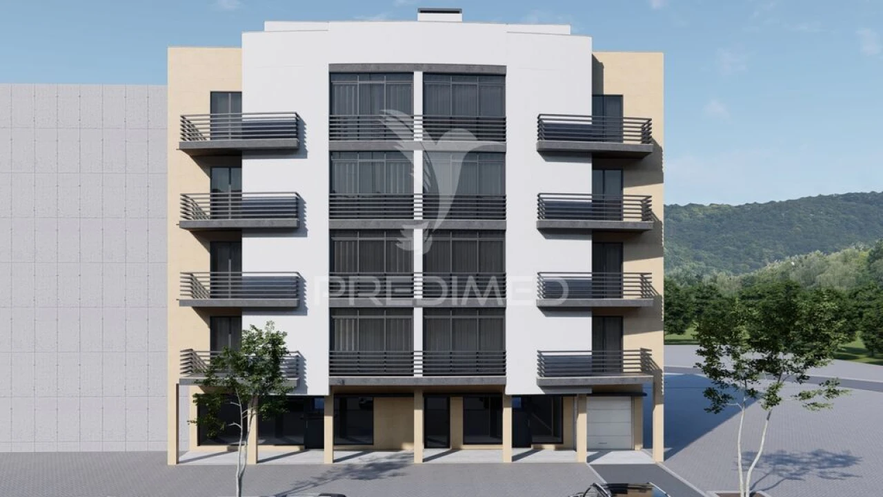 Loja para Venda em Vialonga Foto 1