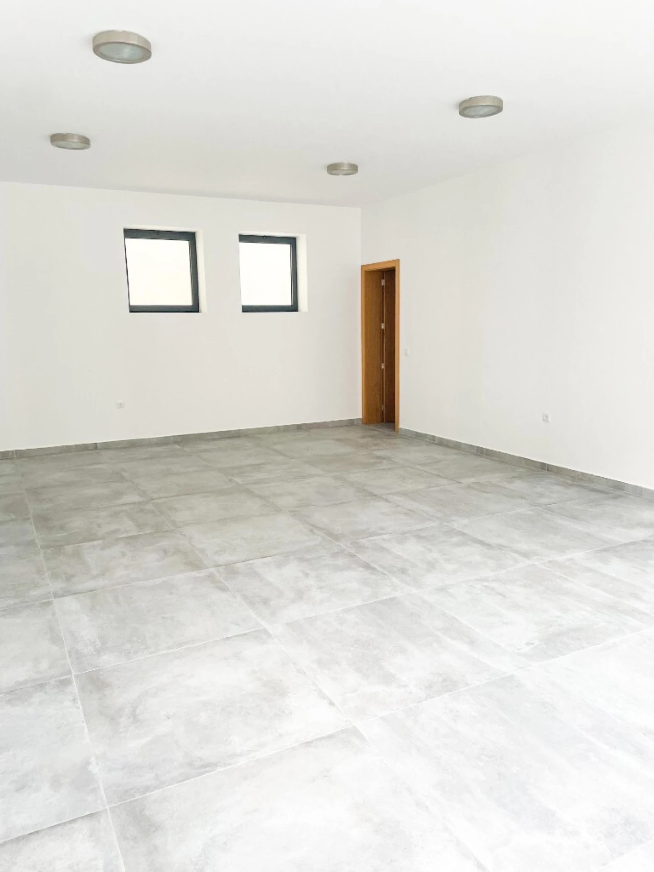 Loja para Arrendamento em Vieira do Minho Foto 3