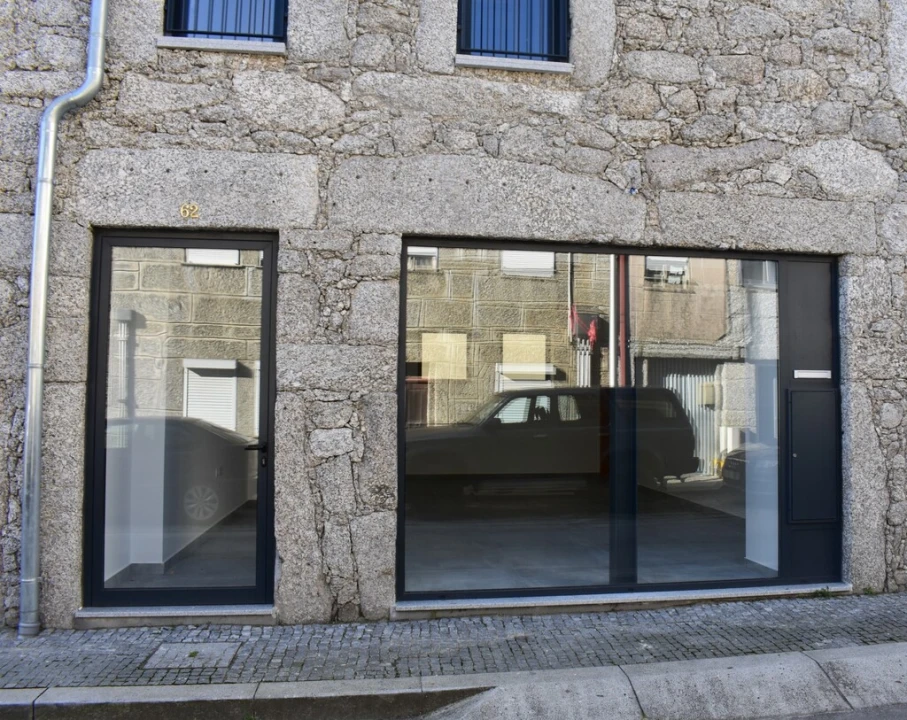 Loja para Arrendamento em Vieira do Minho Foto 1