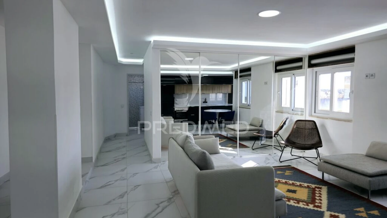 Apartamento T2 para Venda em Portimão Foto 5