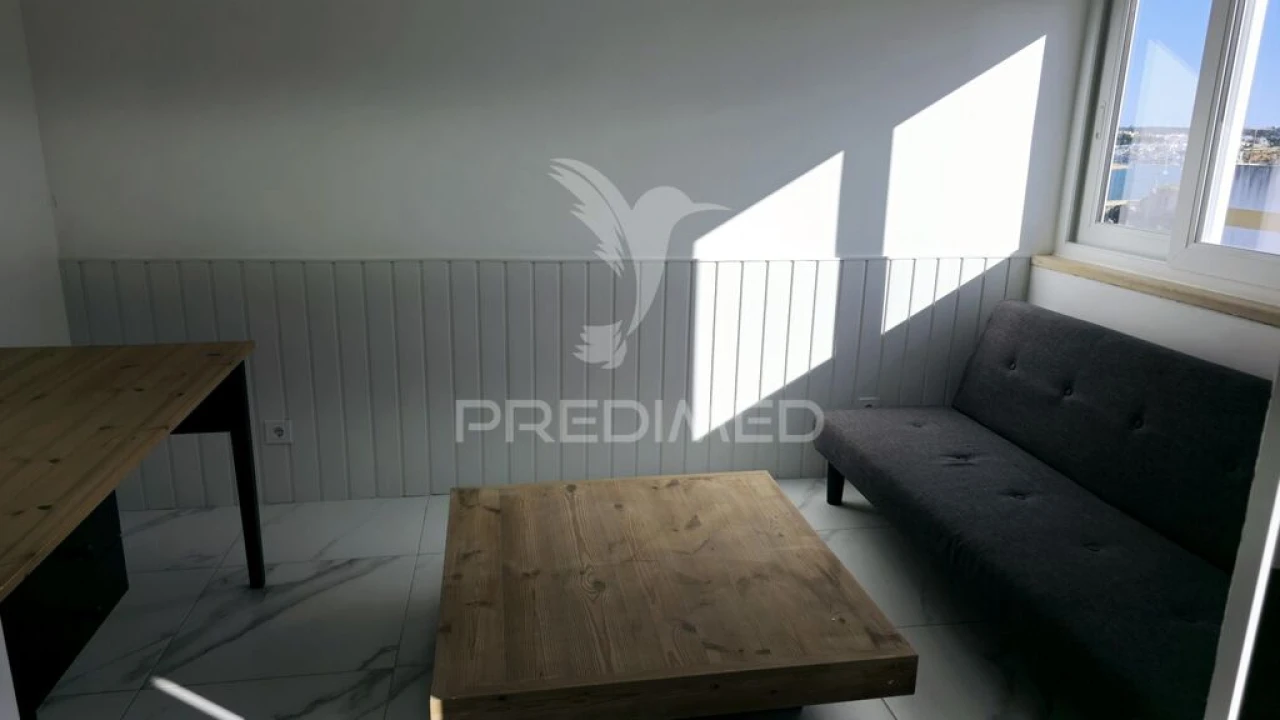 Apartamento T2 para Venda em Portimão Foto 8
