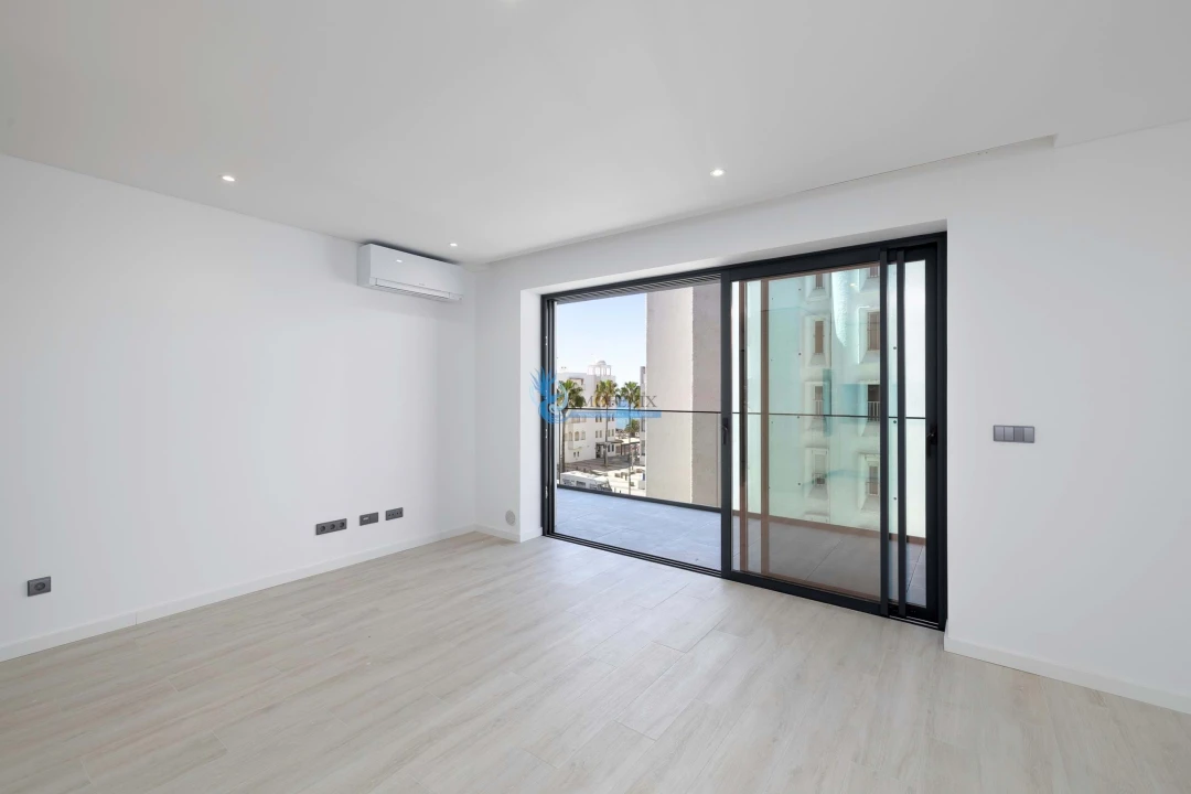 Apartamento T2 para Venda em Quarteira Foto 8
