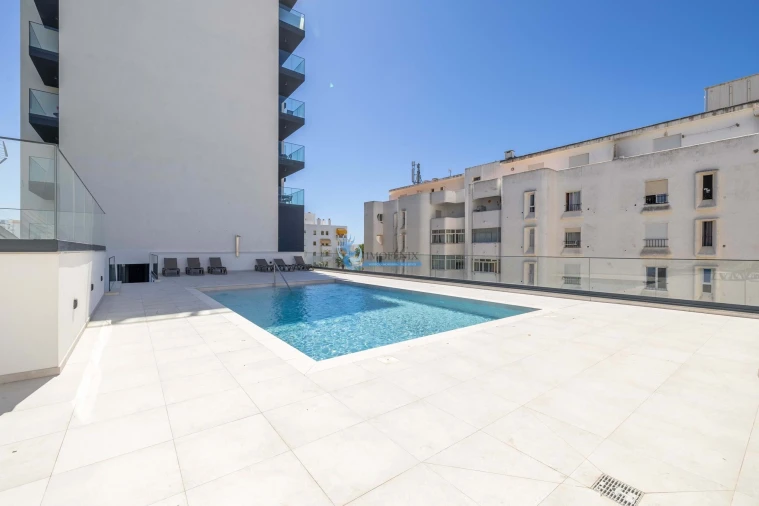 Apartamento T2 para Venda em Quarteira Foto 3