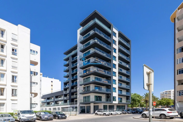 Apartamento T2 para Venda em Quarteira Foto 4