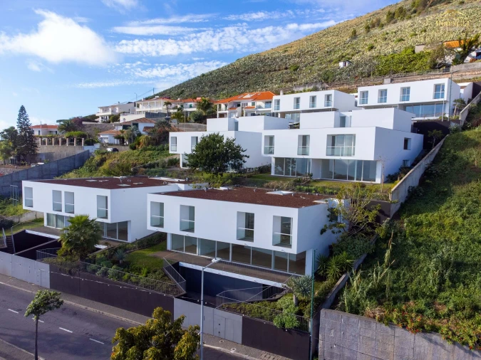 Moradia T4 para Venda em São Martinho Foto 5