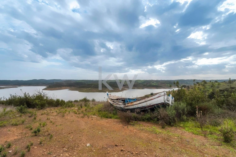 Terreno para Venda em Odeleite Foto 1