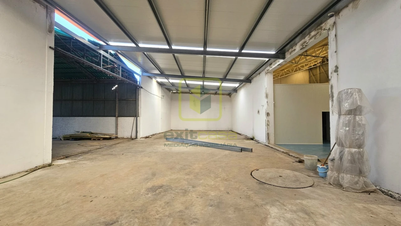 Armazém para Venda em Ílhavo (São Salvador) Foto 5