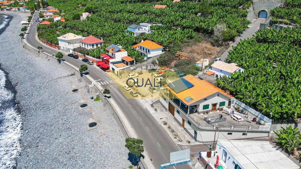 Moradia T4 para Venda em Madalena do Mar Foto 2