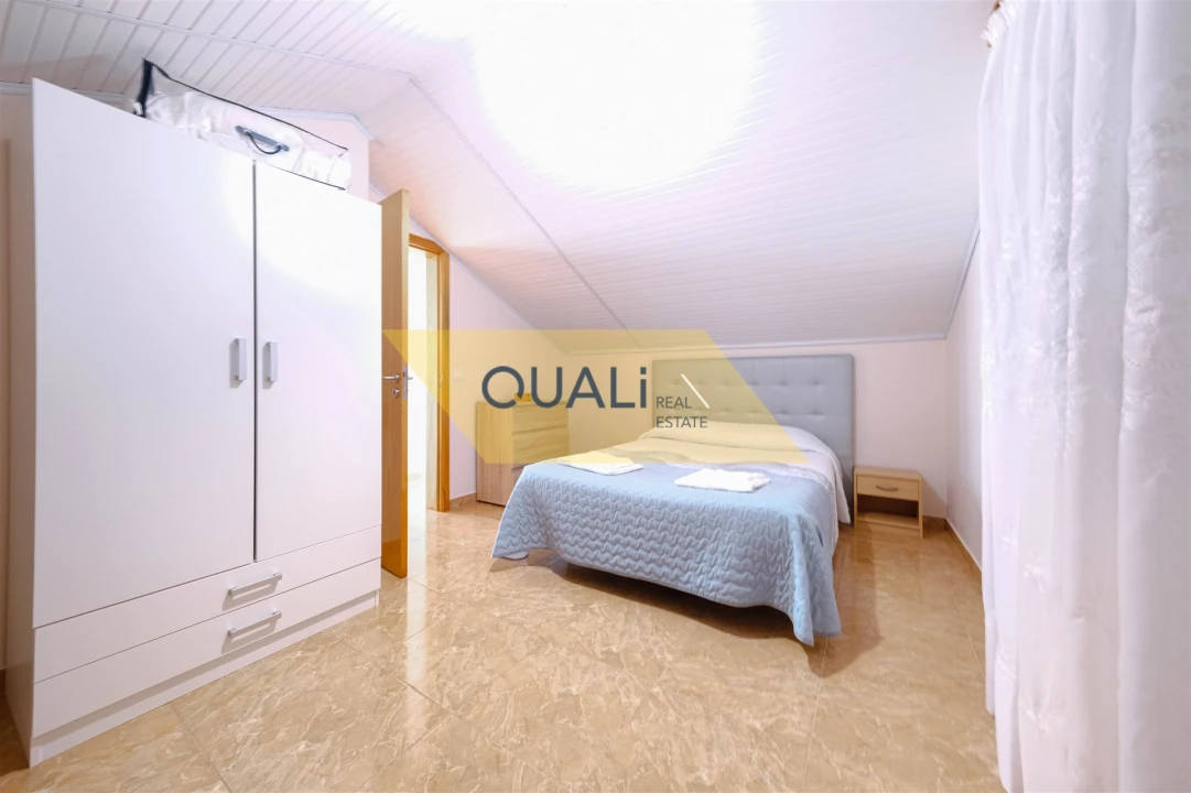 Moradia T4 para Venda em Madalena do Mar Foto 14