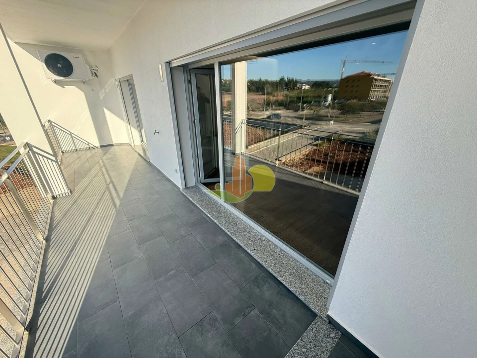 Apartamento T2 para Venda em Tavarede Foto 8