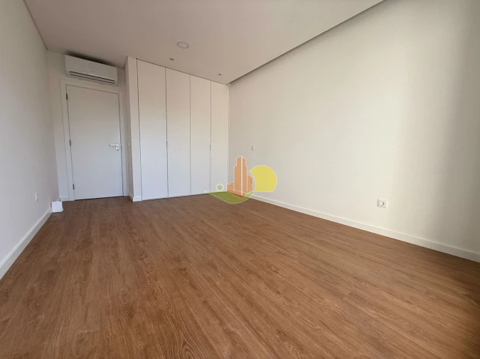 Apartamento T2 para Venda em Tavarede Foto 20