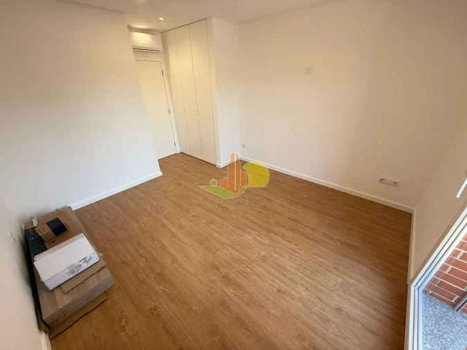 Apartamento T2 para Venda em Tavarede Foto 14