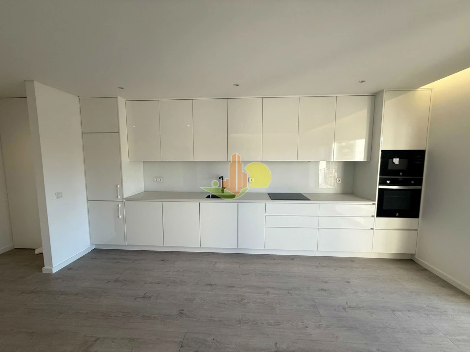 Apartamento T2 para Venda em Tavarede Foto 24