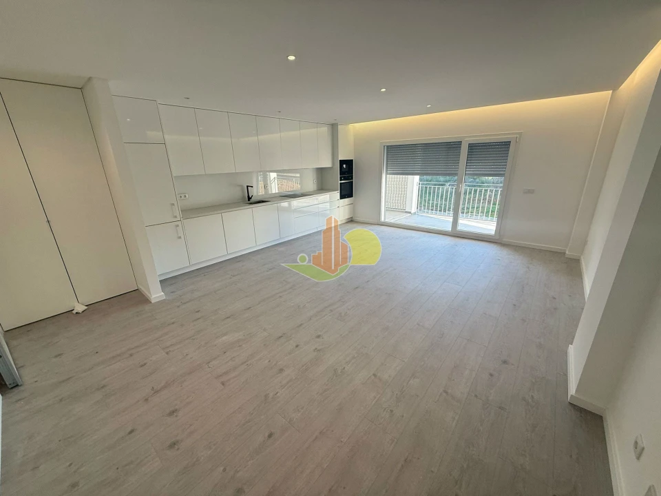 Apartamento T2 para Venda em Tavarede Foto 21