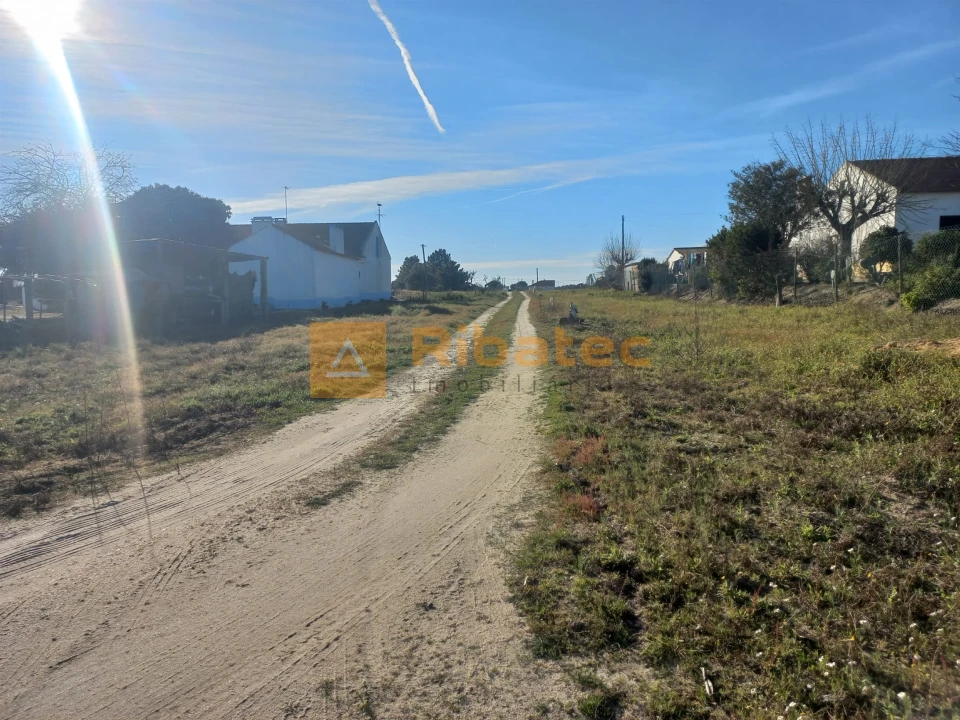 Terreno para Venda em Coruche, Fajarda e Erra Foto 1