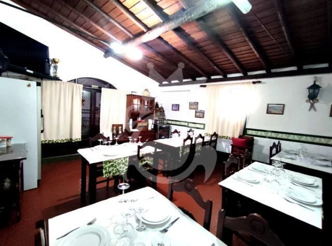 Negócio para Venda em Campo e Campinho Foto 6