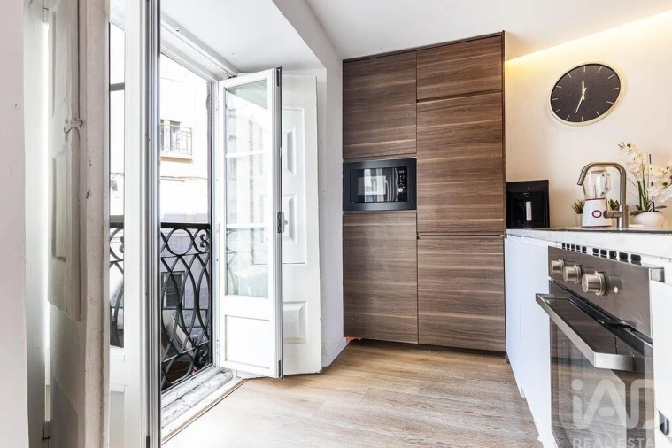 Apartamento T1 para Venda em Santa Maria Maior Foto 4