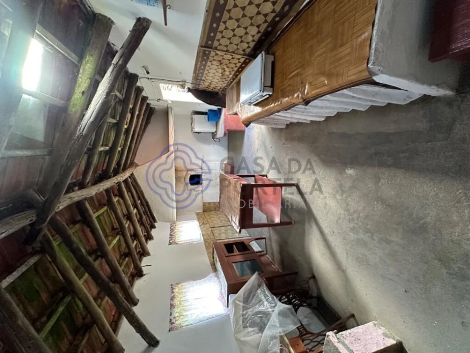 Moradia T2 para Venda em Alvados e Alcaria Foto 12