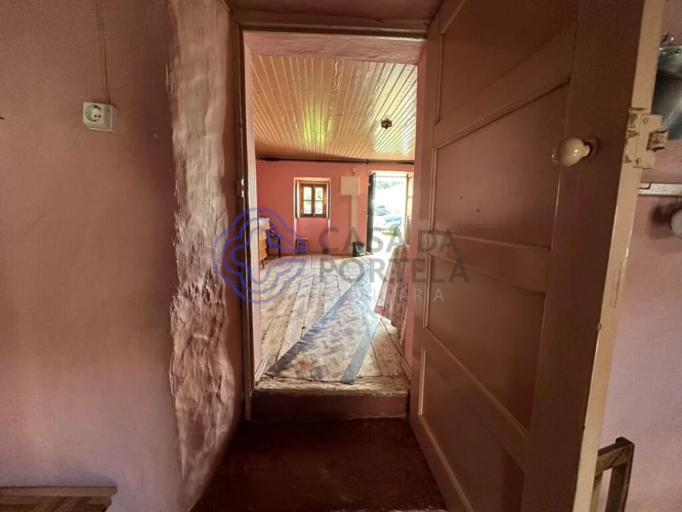 Moradia T2 para Venda em Alvados e Alcaria Foto 6