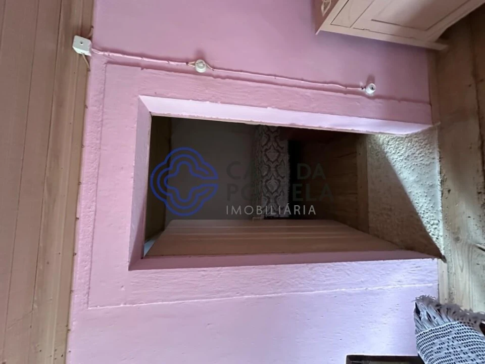 Moradia T2 para Venda em Alvados e Alcaria Foto 22