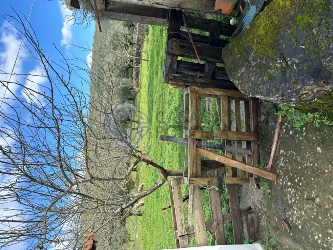 Moradia T2 para Venda em Alvados e Alcaria Foto 20