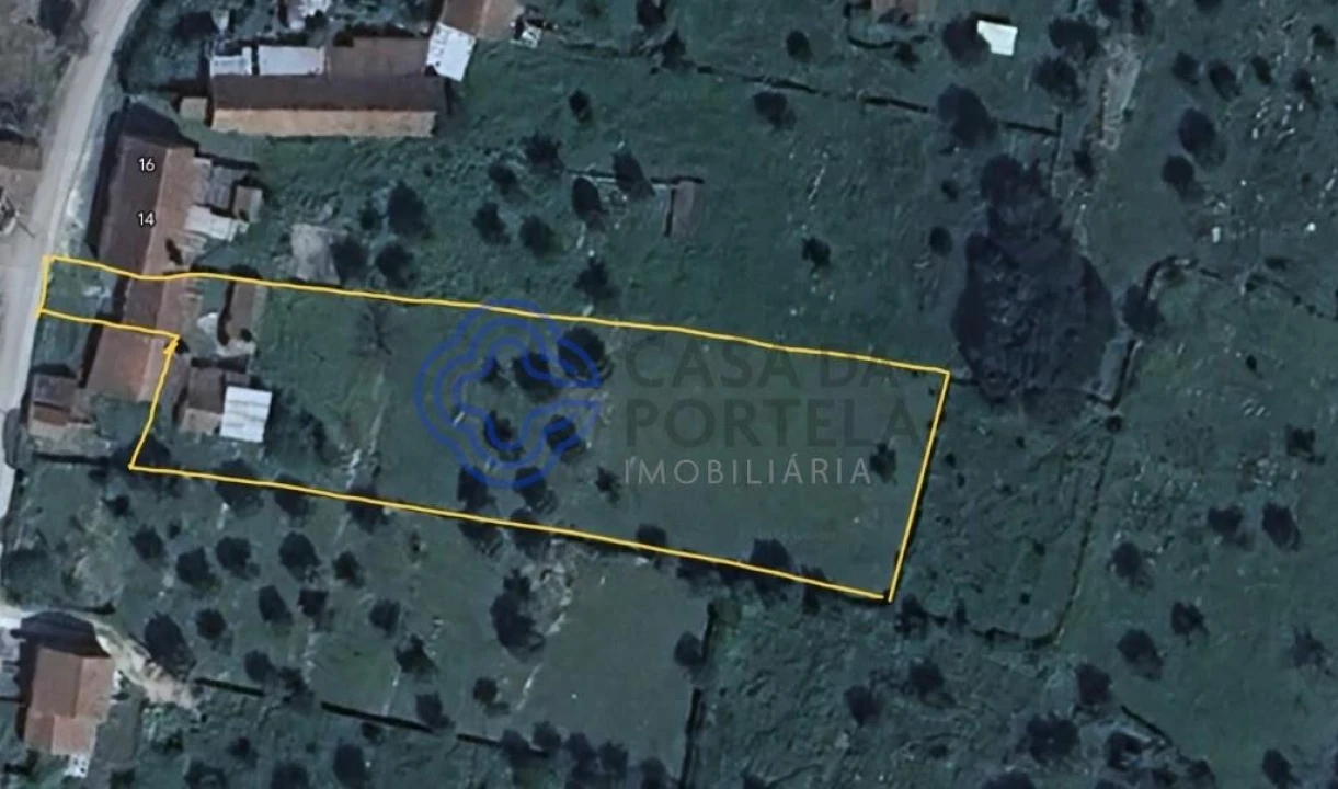 Moradia T2 para Venda em Alvados e Alcaria Foto 21