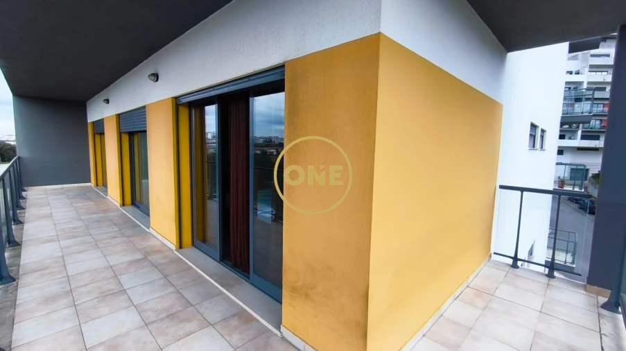 Apartamento T3 para Arrendamento em Corroios Foto 31