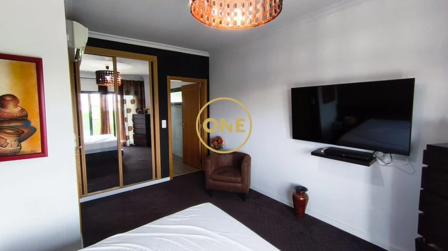 Apartamento T3 para Arrendamento em Corroios Foto 14