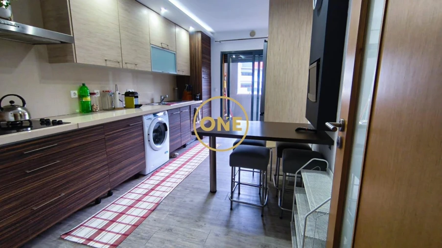 Apartamento T3 para Arrendamento em Corroios Foto 3