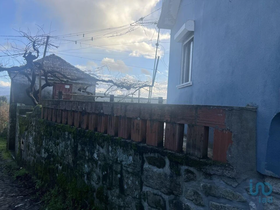 Moradia T3 para Venda em Santa Cruz da Trapa e São Cristóvão de Lafões Foto 13