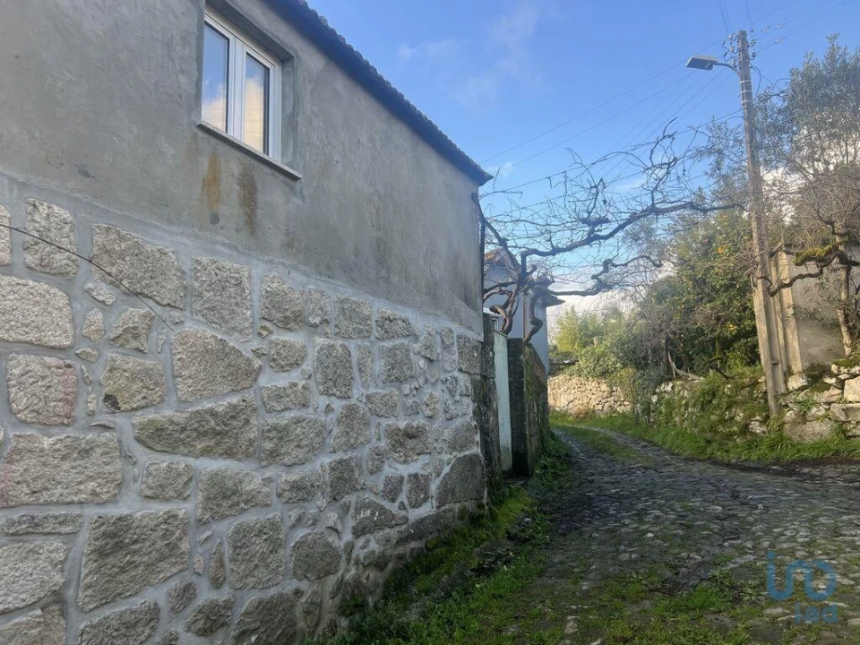 Moradia T3 para Venda em Santa Cruz da Trapa e São Cristóvão de Lafões Foto 12