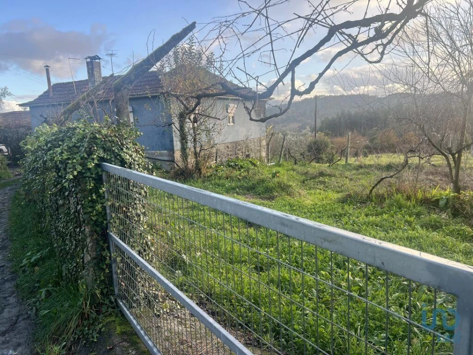 Moradia T3 para Venda em Santa Cruz da Trapa e São Cristóvão de Lafões Foto 2