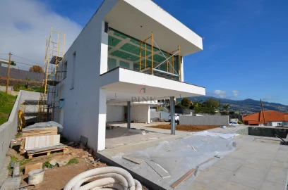 Moradia T3 para Venda em Prazeres