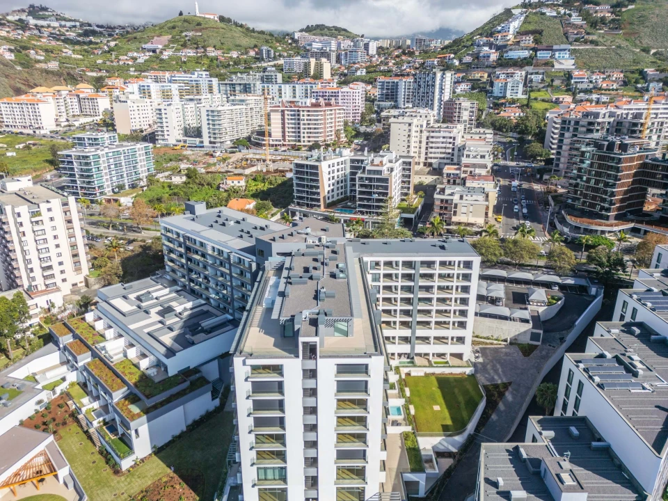 Apartamento T2 para Venda em São Martinho Foto 32