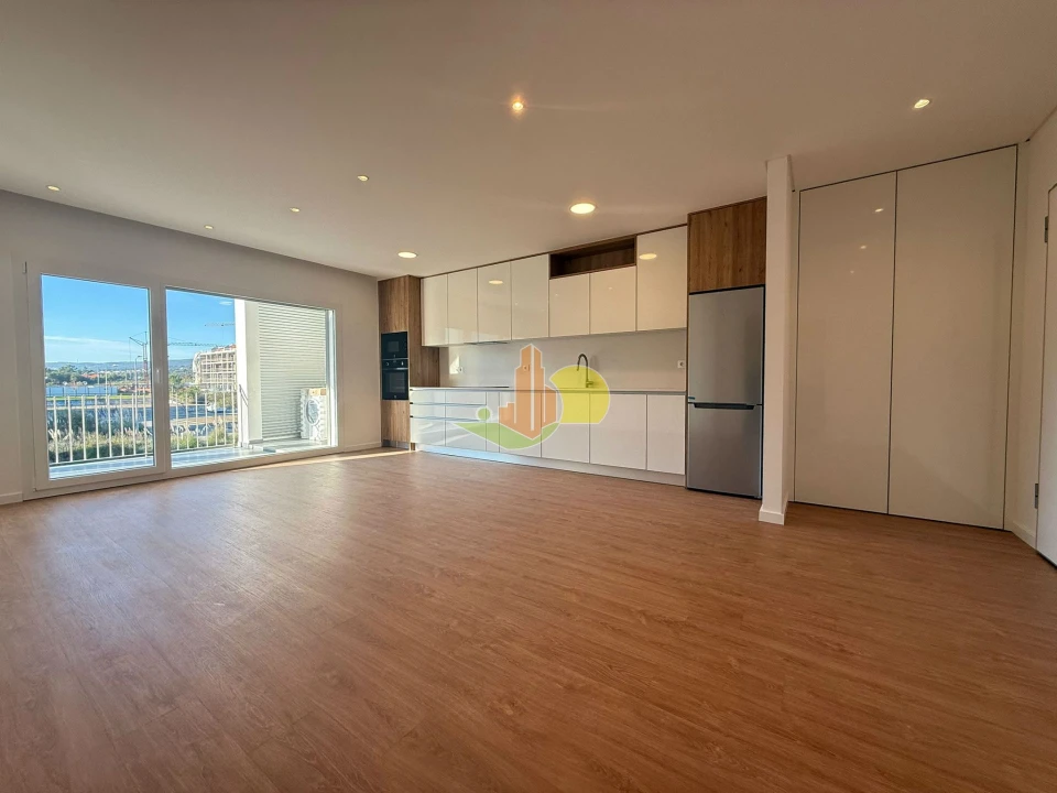 Apartamento T1 para Venda em Tavarede Foto 4