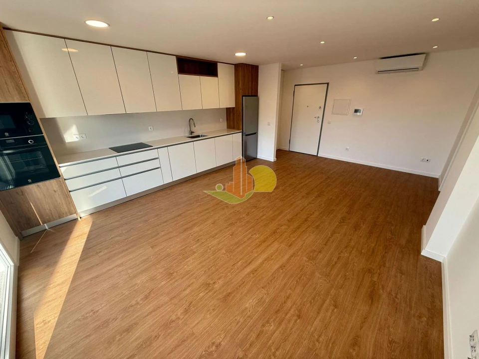 Apartamento T1 para Venda em Tavarede Foto 7
