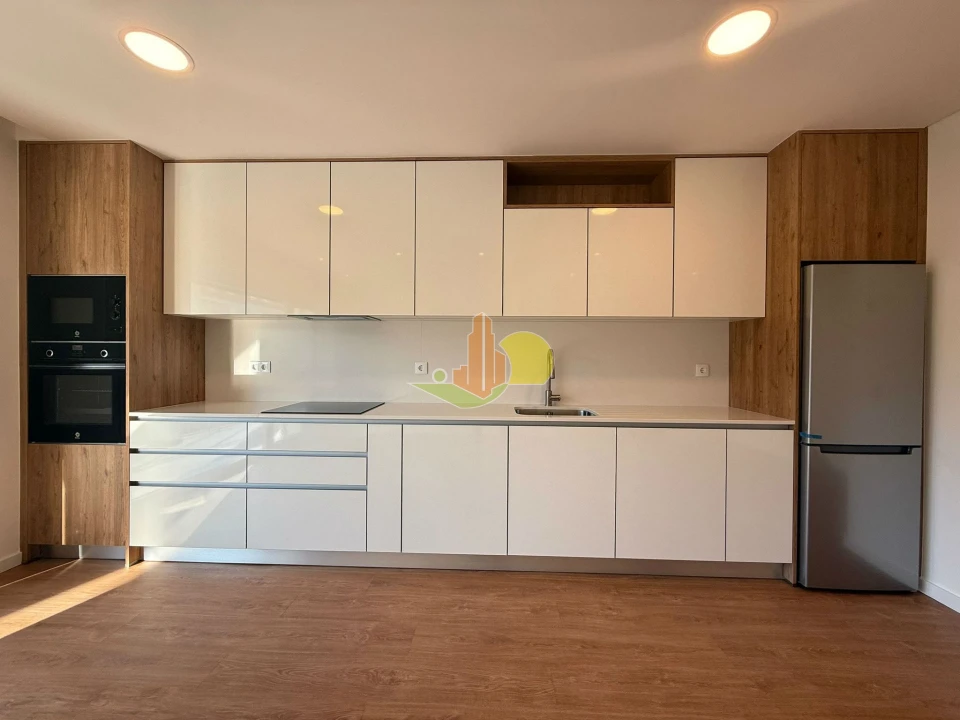 Apartamento T1 para Venda em Tavarede Foto 5
