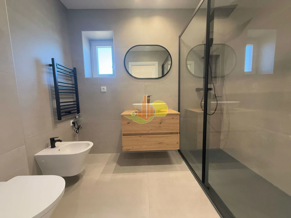 Apartamento T1 para Venda em Tavarede Foto 15