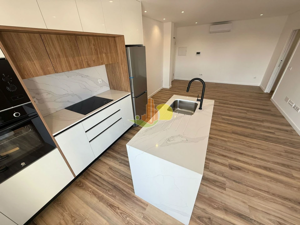 Apartamento T1 para Venda em Tavarede Foto 2