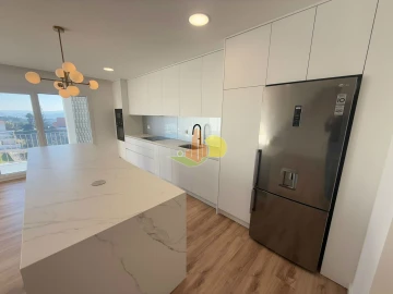 Apartamento T4 para Venda em Tavarede