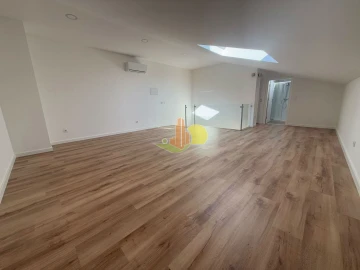Apartamento T4 para Venda em Tavarede