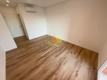 Apartamento T4 para Venda em Tavarede