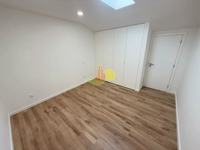 Apartamento T4 para Venda em Tavarede Foto 29