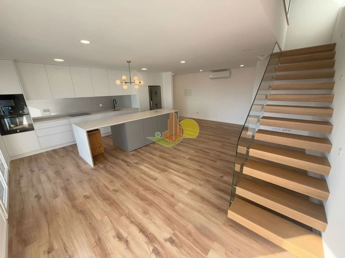 Apartamento T4 para Venda em Tavarede Foto 22