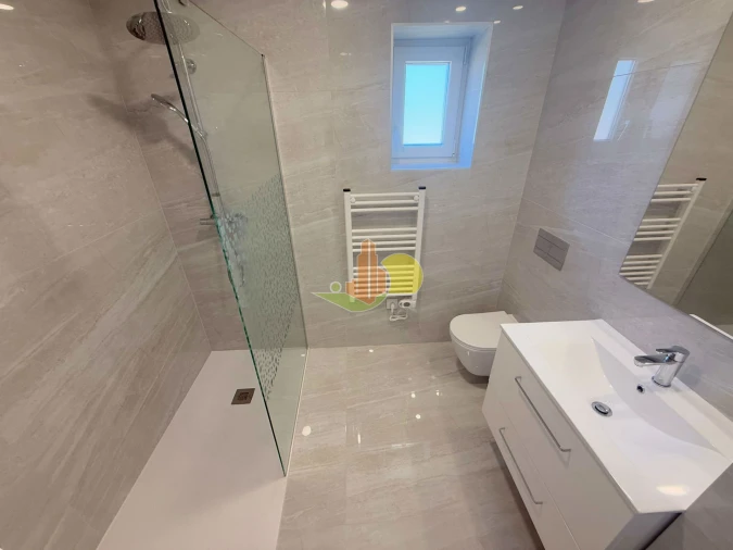 Apartamento T4 para Venda em Tavarede Foto 16